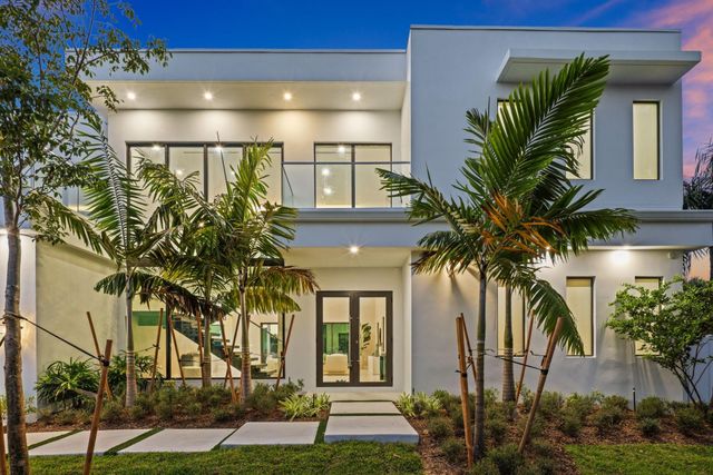 2015 NE 4th Avenue, Wilton Manors, FL 33305