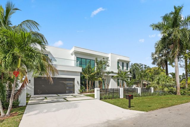 2015 NE 4th Avenue, Wilton Manors, FL 33305