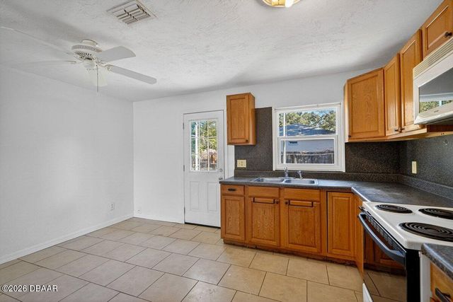 1901 Donald Place, Daytona Beach, FL 32119