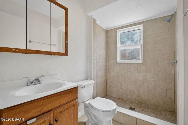 1901 Donald Place, Daytona Beach, FL 32119