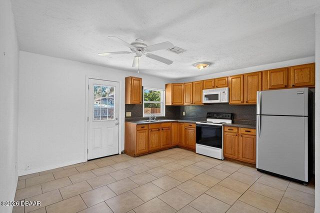 1901 Donald Place, Daytona Beach, FL 32119