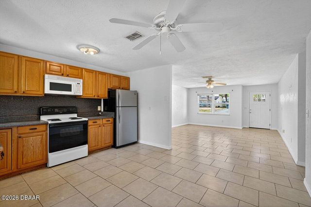 1901 Donald Place, Daytona Beach, FL 32119