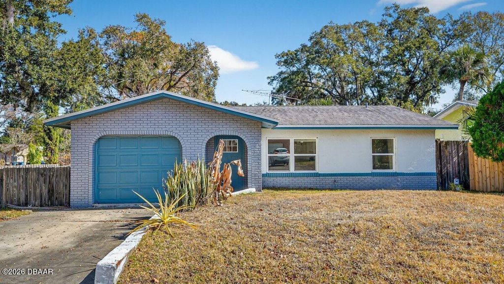 1901 Donald Place, Daytona Beach, FL 32119