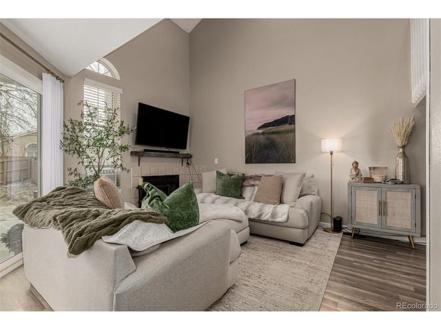 6911 S Dover Way, Littleton, CO 80128