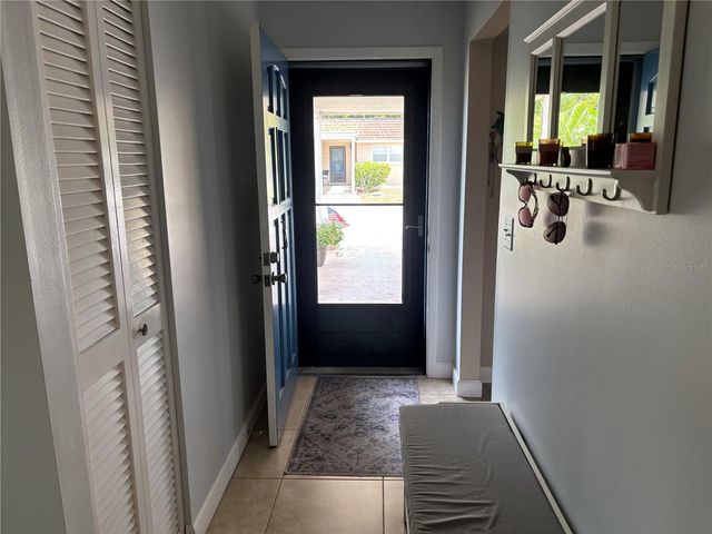 668 PARK CIRCLE, Bradenton, FL 34207