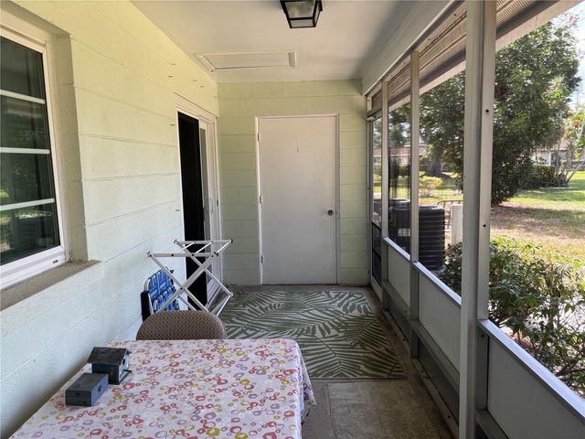 668 PARK CIRCLE, Bradenton, FL 34207