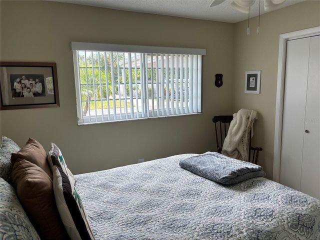 668 PARK CIRCLE, Bradenton, FL 34207