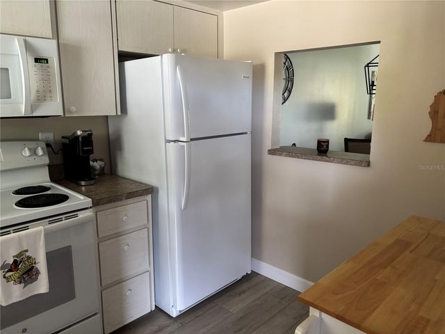 668 PARK CIRCLE, Bradenton, FL 34207