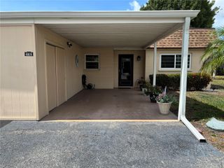 668 PARK CIRCLE, Bradenton, FL 34207