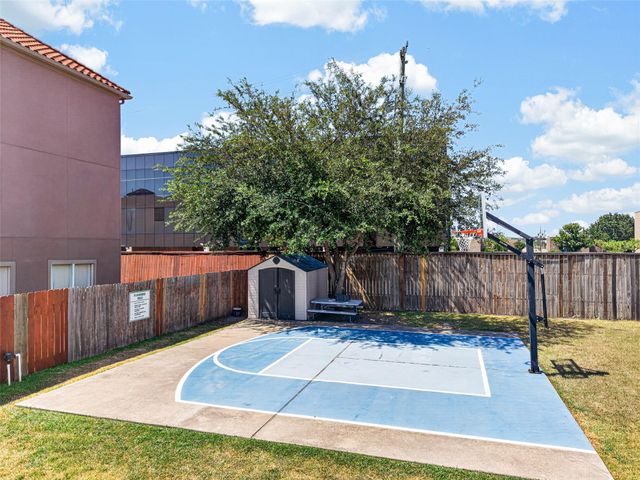 7122 Laguna Villas, Houston, TX 77036