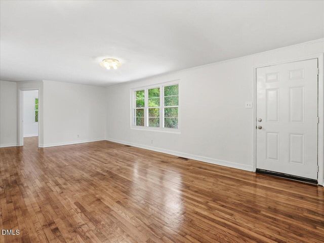 203 Scarlett Drive, Chapel Hill, NC 27517