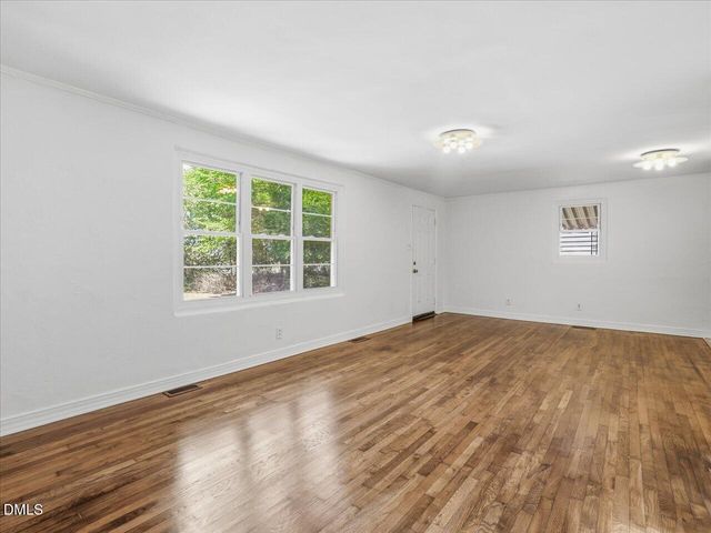 203 Scarlett Drive, Chapel Hill, NC 27517