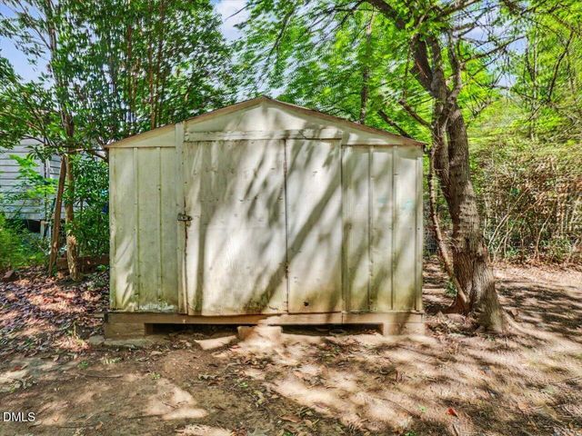 203 Scarlett Drive, Chapel Hill, NC 27517