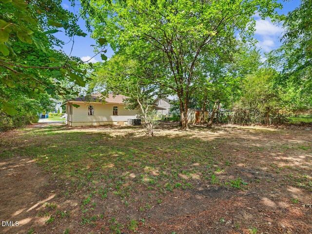 203 Scarlett Drive, Chapel Hill, NC 27517