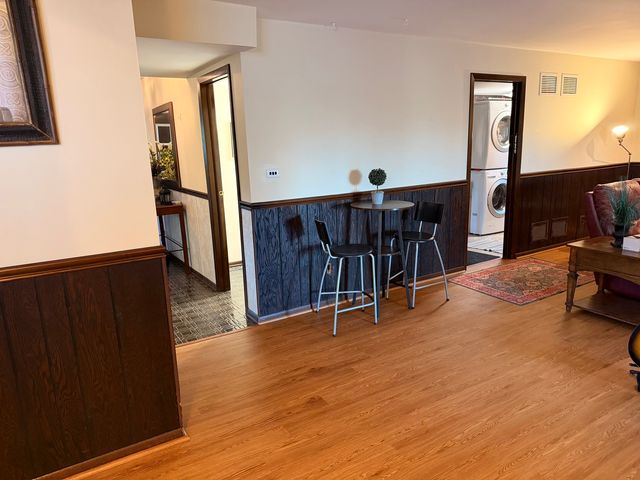 8541 S 83rd Avenue, Hickory Hills, IL 60457