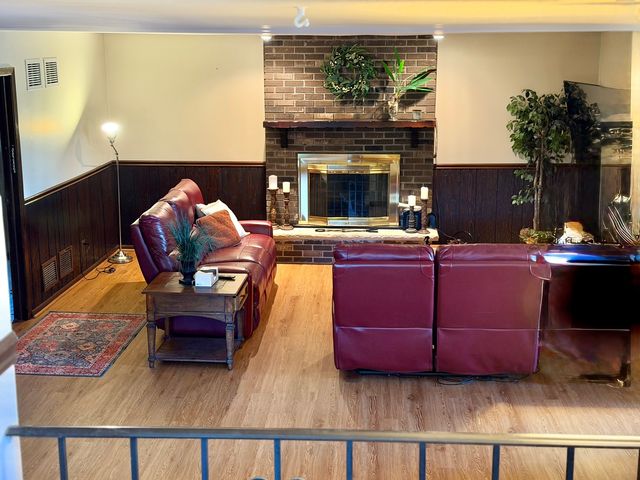 8541 S 83rd Avenue, Hickory Hills, IL 60457