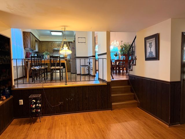 8541 S 83rd Avenue, Hickory Hills, IL 60457