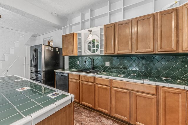 218 Westridge Drive, Huntsville, TX 77340