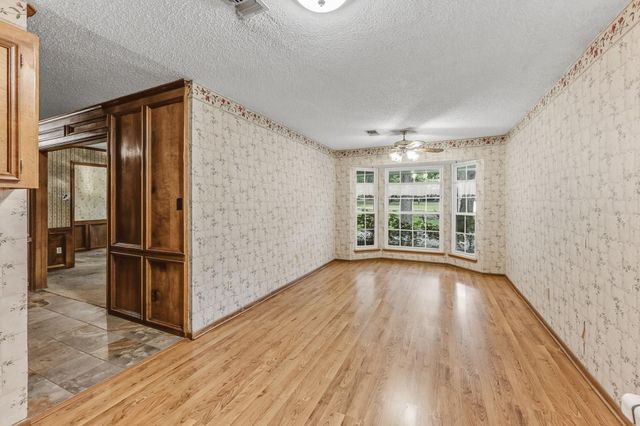 218 Westridge Drive, Huntsville, TX 77340