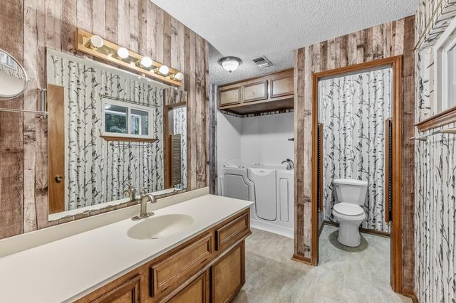 218 Westridge Drive, Huntsville, TX 77340