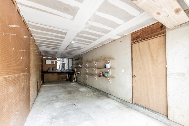 218 Westridge Drive, Huntsville, TX 77340