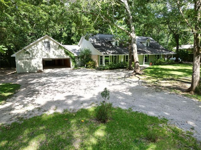 218 Westridge Drive, Huntsville, TX 77340