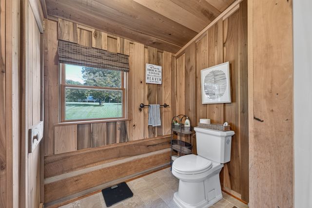 52 Narrows Dr, Winchester, TN 37398