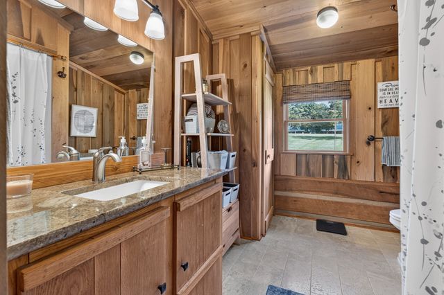 52 Narrows Dr, Winchester, TN 37398