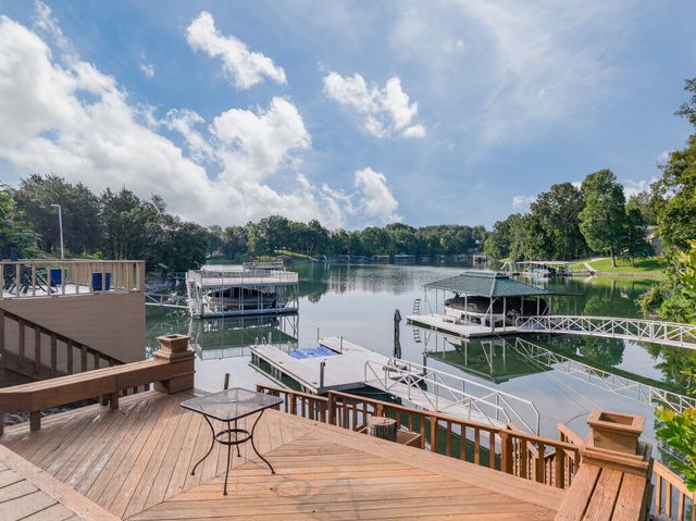 52 Narrows Dr, Winchester, TN 37398