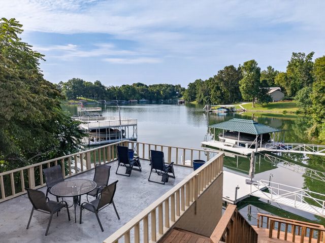 52 Narrows Dr, Winchester, TN 37398