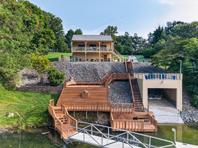 52 Narrows Dr, Winchester, TN 37398