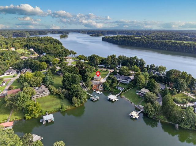 52 Narrows Dr, Winchester, TN 37398