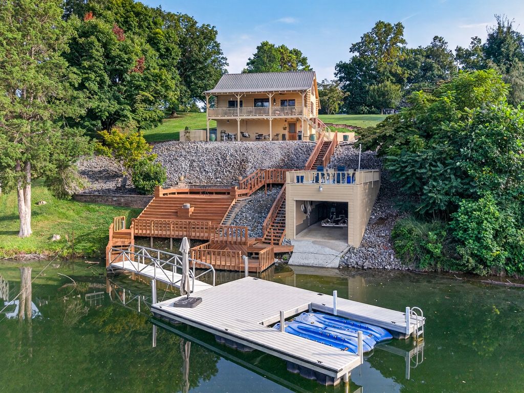 52 Narrows Dr, Winchester, TN 37398