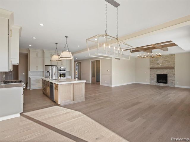 13924 Arthur Court, Washington, MI 48094