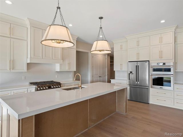 13924 Arthur Court, Washington, MI 48094