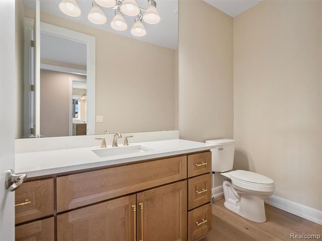 13924 Arthur Court, Washington, MI 48094