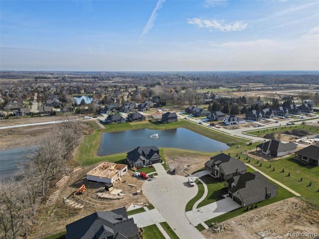 13924 Arthur Court, Washington, MI 48094