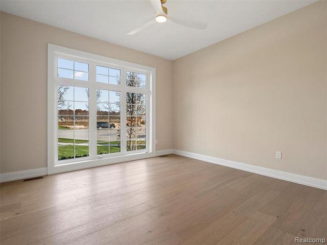 13924 Arthur Court, Washington, MI 48094