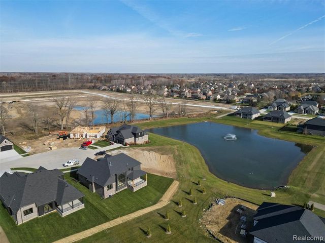 13924 Arthur Court, Washington, MI 48094