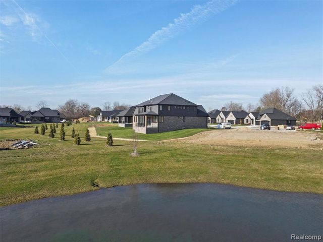 13924 Arthur Court, Washington, MI 48094