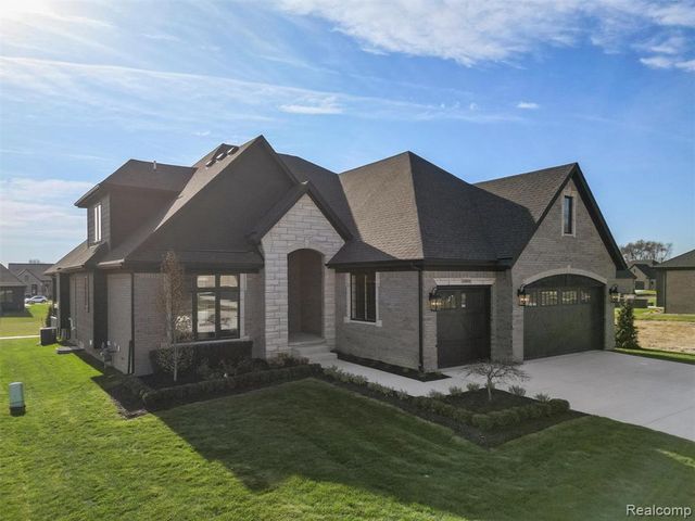 13924 Arthur Court, Washington, MI 48094