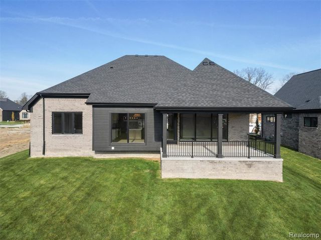 13924 Arthur Court, Washington, MI 48094