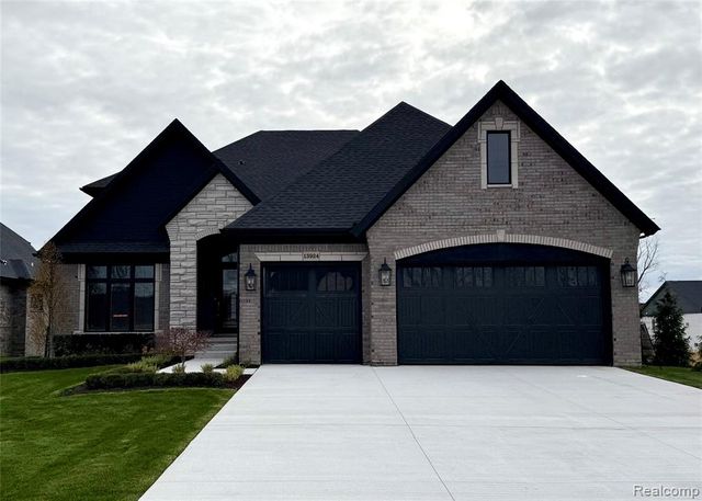 13924 Arthur Court, Washington, MI 48094