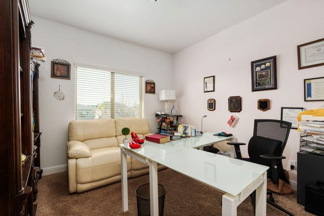 2327 N Elm Street, Visalia, CA 93291