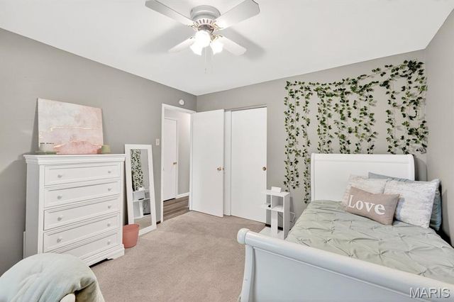 3716 Rue De Renard, Florissant, MO 63034