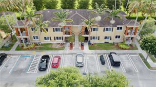 990 NE 33rd Ter 102, Homestead, FL 33033