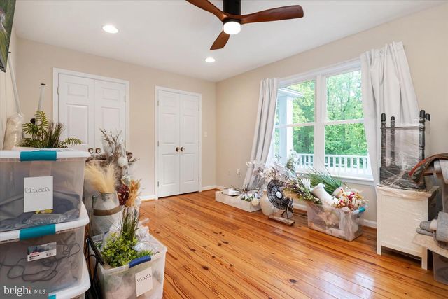 1665 PARIS OAKS RD, Owings, MD 20736