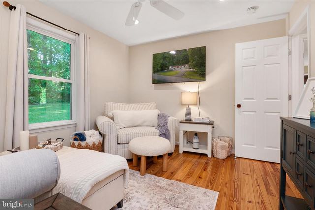 1665 PARIS OAKS RD, Owings, MD 20736
