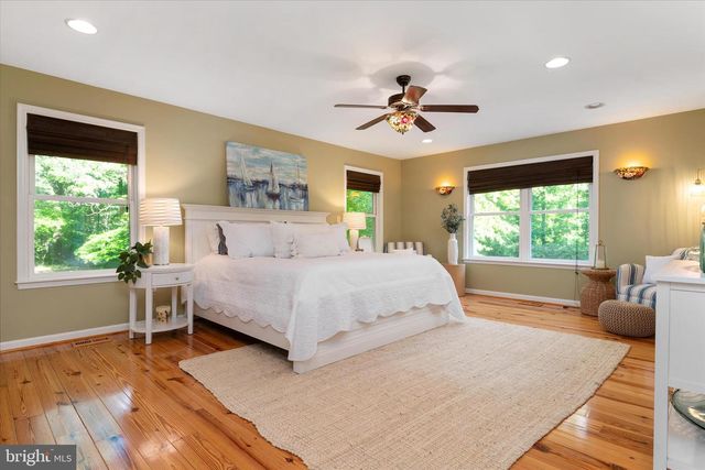 1665 PARIS OAKS RD, Owings, MD 20736