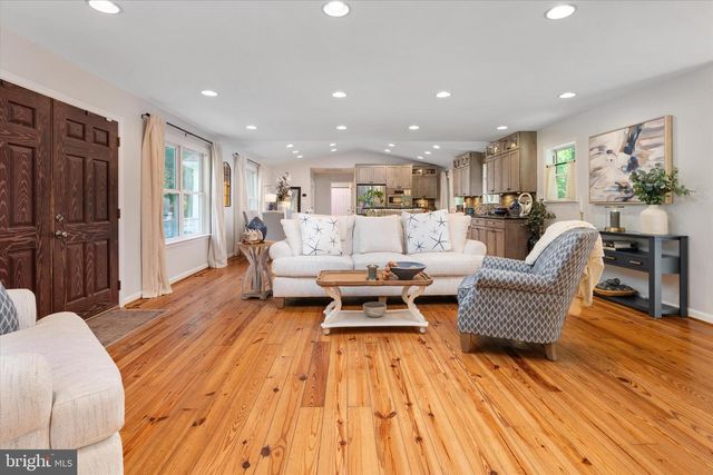 1665 PARIS OAKS RD, Owings, MD 20736